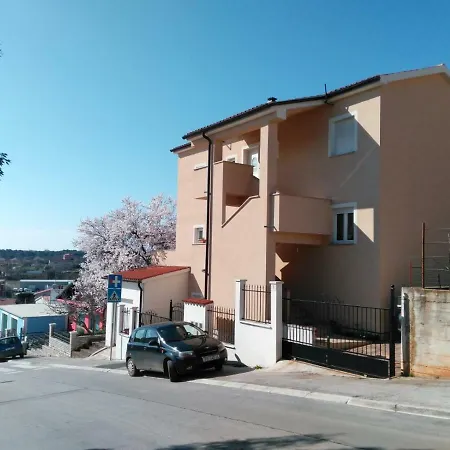 Apartments Explore Istria 4 Pula Exterior photo