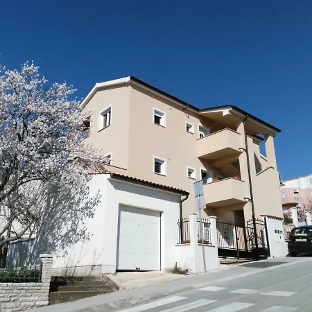 Apartments Explore Istria 4 Pula Exterior photo